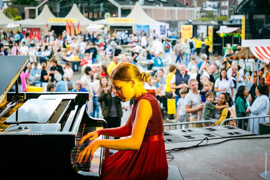 Post festival afbeelding 57